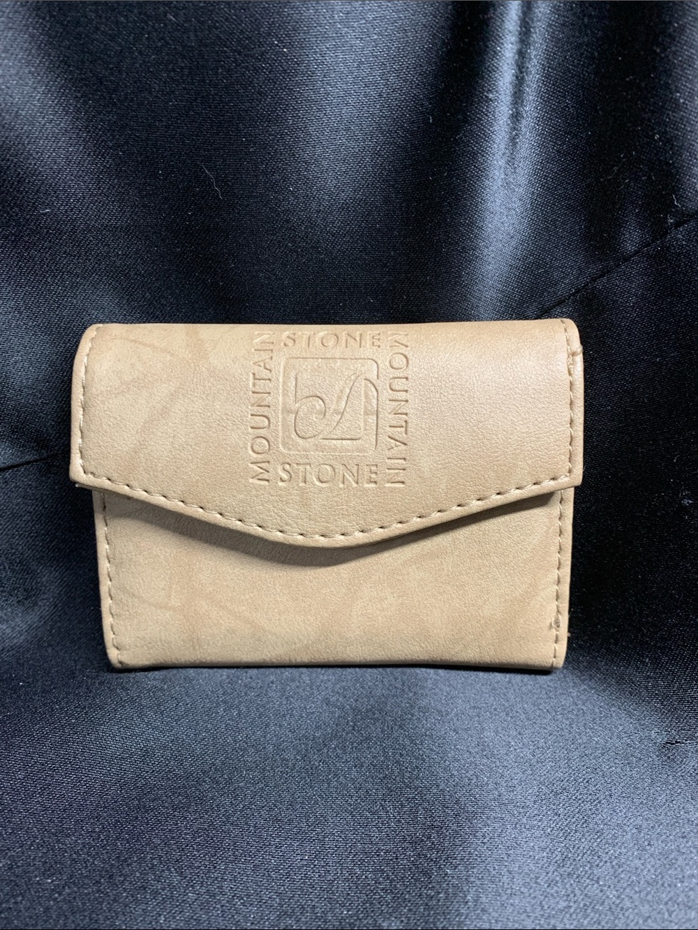 Stone Mountain Compact Tan  Leather Fold-Over Wallet
